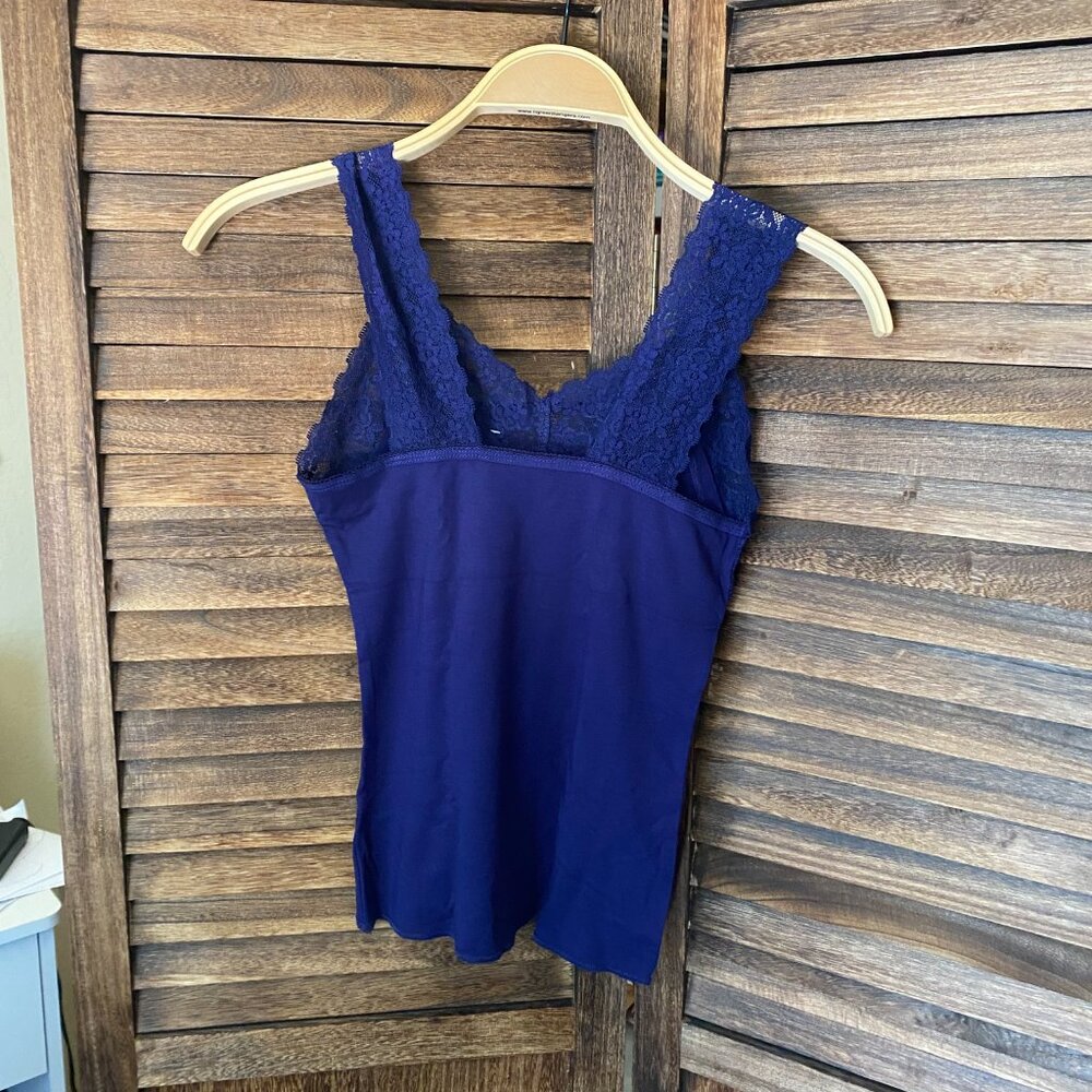 Wayi Lace Snug Camisole Navy - Picture 2 of 3